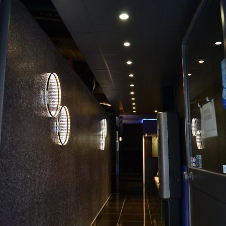 Hotel Schtak Cannes Exterior photo